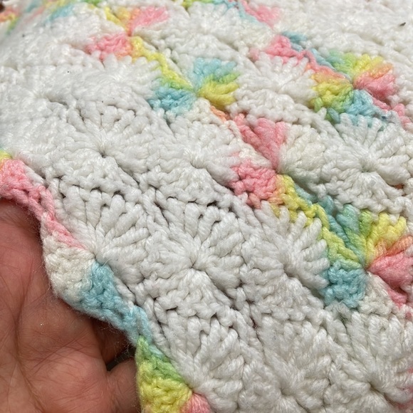 Vintage crochet Afghan - Picture 6 of 7
